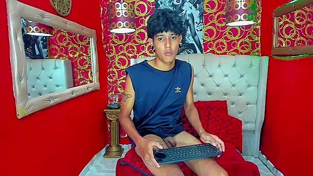 straightyoungpein's Webcam Show