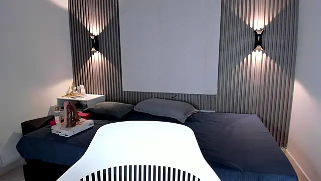 Chat +18 de Zafiiraa ao vivo