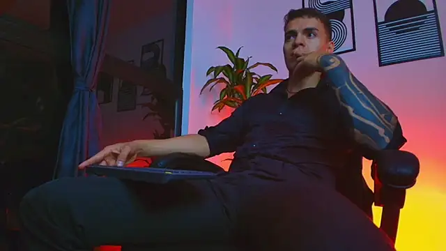 ALPHA_DOMINUS_ Pertunjukan Webcam