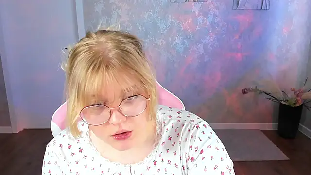 luna_c0ra live XXX chat