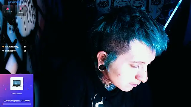 Marieblueeyes 在線直播表演