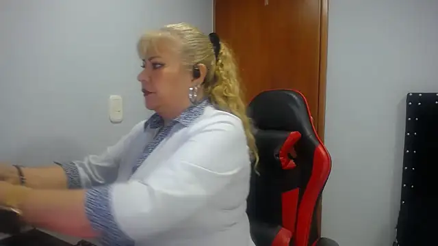 Czat XXX na żywo – Ursulawhite69