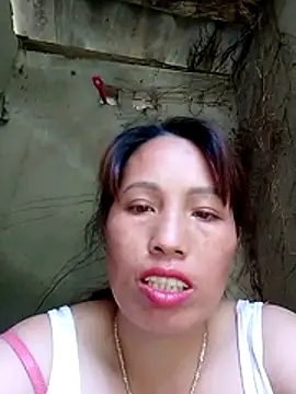 Gummiesu webcam show