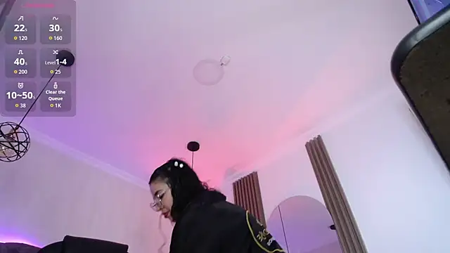 Amara_Davis1 即時 XXX 聊天