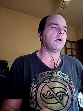 Show de Jovissoares7ye na webcam