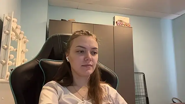 Živý XXX chat AndreeMerryman