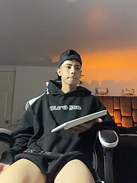 แชท XXX สดของ SebastianReed_