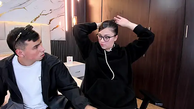 Sembang XXX Secara Langsung ChloeandAdam