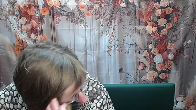 RadaChudna Pertunjukan Webcam