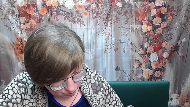 دردشة RadaChudna الجنسية المباشرة