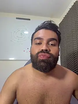 Pertunjukan Kamera Web LucaLaurent