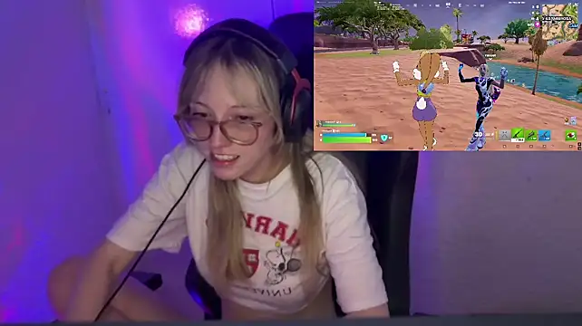 ReenKitty élő XXX-chatje