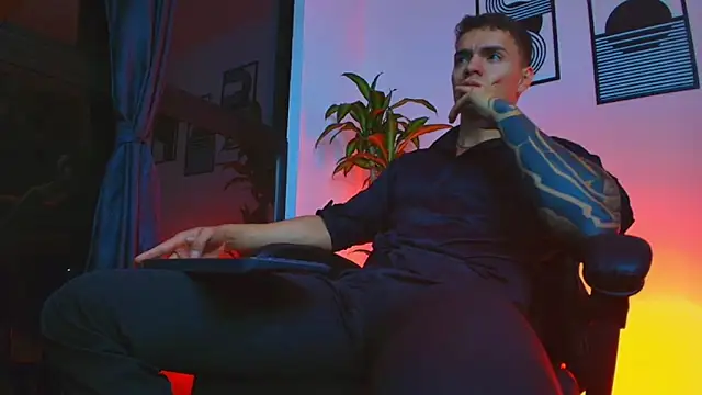 Вебкам-шоу ALPHA_DOMINUS_