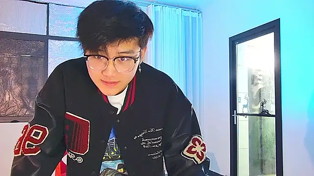 KK-cuteboy 现场XXX聊天