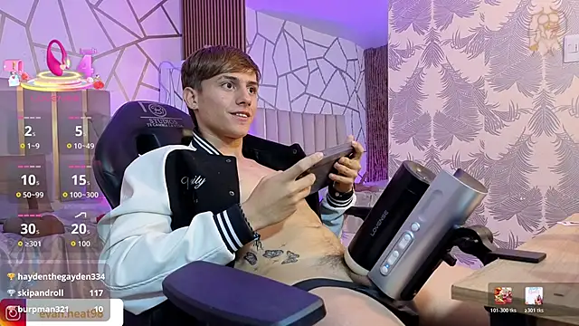 XXX chat uživo modela EVAN_TAY