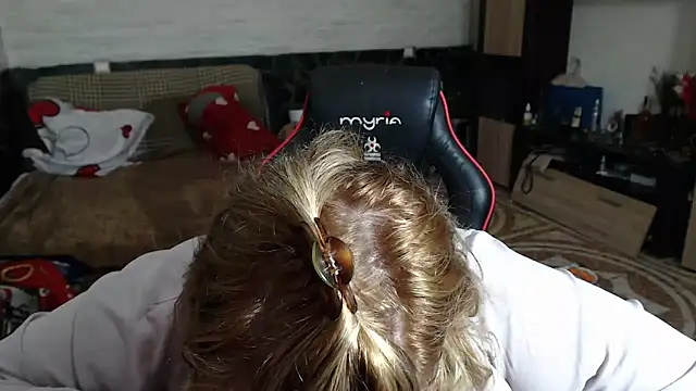 piticaforever's Live XXX Chat