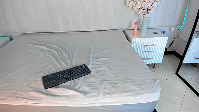 Sophia_Gloss Live XXX-Chat