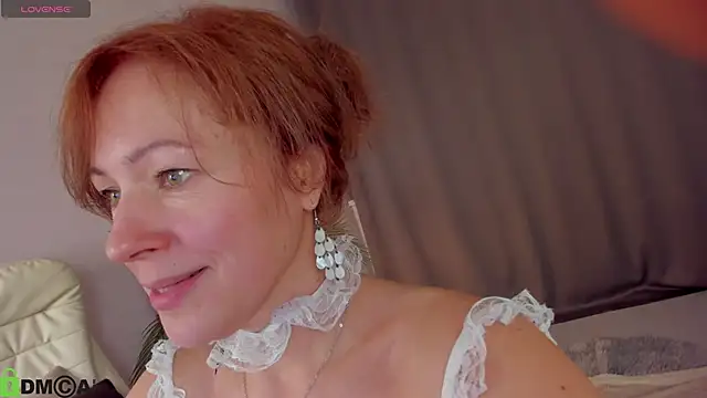 LeticiaRomano Adlı Modelin Canlı XXX Sohbeti