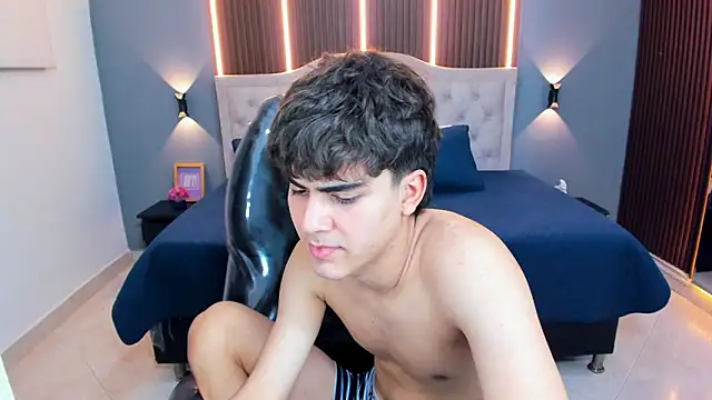 Tommy18__ Obrolan Langsung XXX