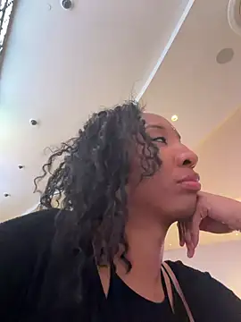 LeBimbo Adlı Modelin Canlı XXX Sohbeti