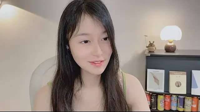 Onechestnut's Live XXX Chat