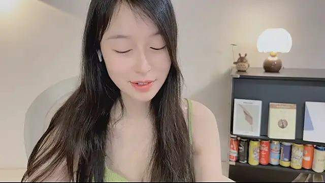 Chat +18 de Onechestnut ao vivo