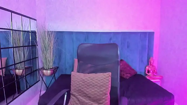 VictoriaaBlair 现场XXX聊天