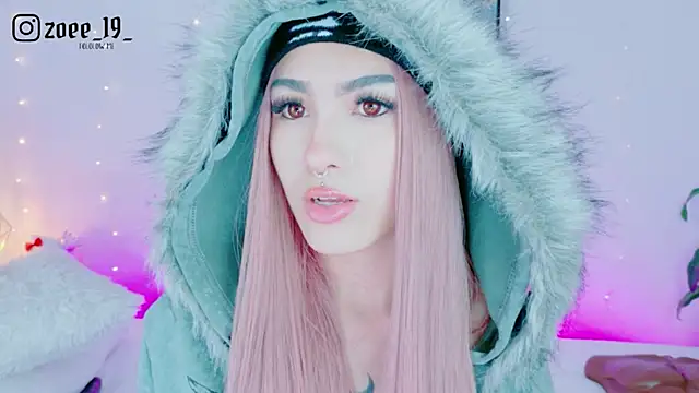 cuteezoe's Live XXX Chat