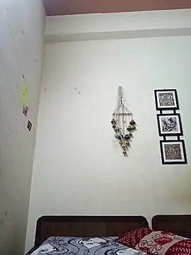 sexyyy_sonia Show in webcam