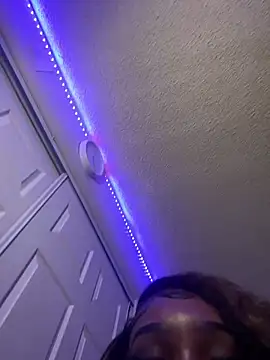 Онлайн чат XXX MidnightChanel