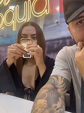 XXX chat uživo modela lindaandtony