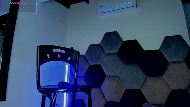 Latrellx7's Live XXX Chat