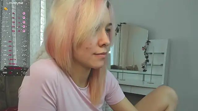 EmilyTrase লাইভ XXX চ্যাট