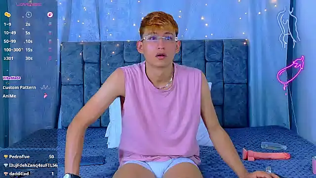 Онлайн чат XXX NicolasTorrez