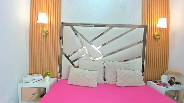 Chat XXX en directo de Eimy_Curvy