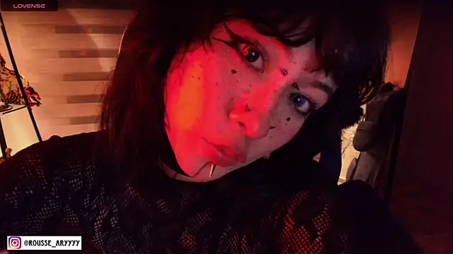 AryRousse live XXX chat