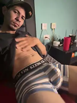 Im_steven's Live XXX Chat