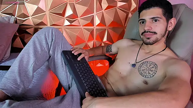 Онлайн чат XXX AlejandroStormm