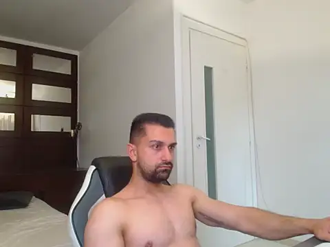 XXX chat uživo modela BryceReign