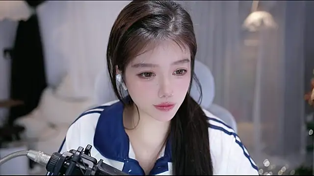 Cecily: απευθείας συνομιλία ΧΧΧ