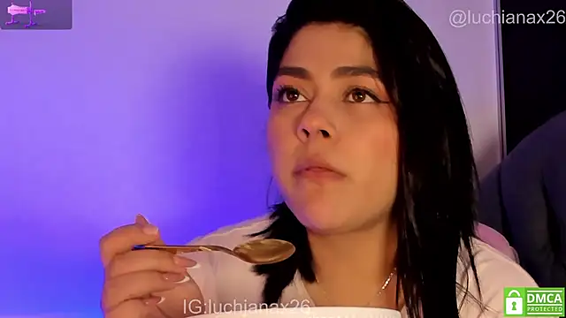 Chat +18 de lucy26_ ao vivo