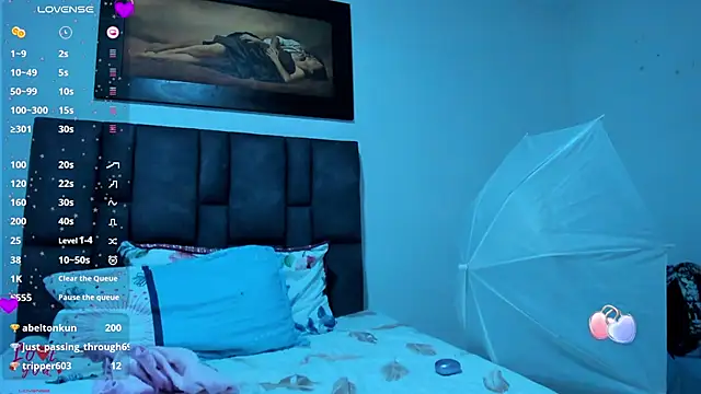 Vahiolet_smith লাইভ XXX চ্যাট