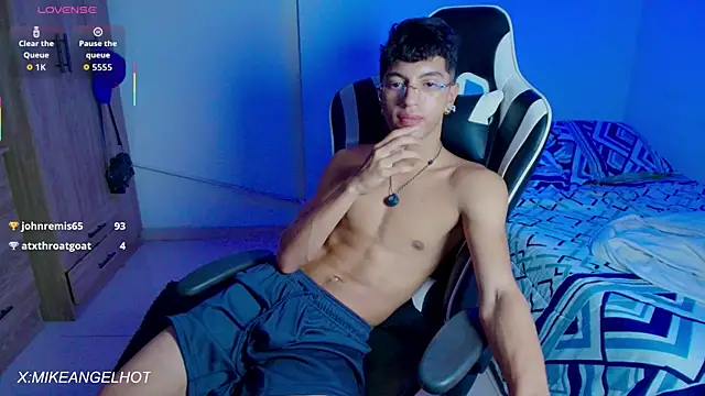 Angelligthのウェブカメラショー