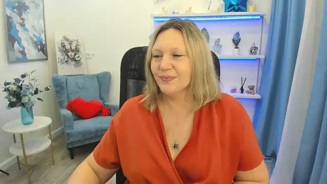 NinaStarle élő XXX-chatje