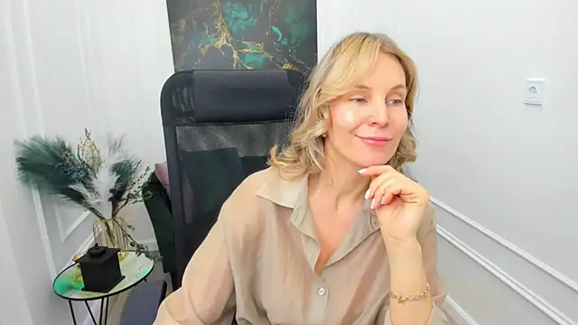 XXX chat uživo modela Sinty_Devis