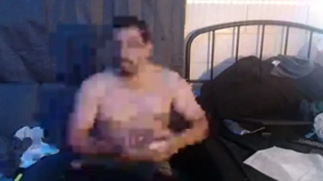 k1oudE Chat XXX in diretta