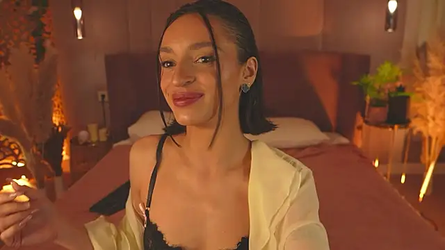 AdoraCortes Adlı Modelin Canlı XXX Sohbeti