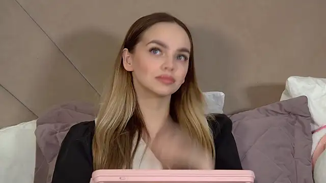 AnitaVentureのライブXXXチャット