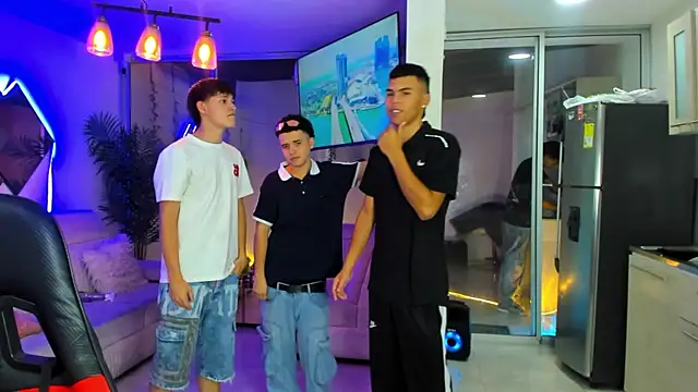 Show de Houseofwarrios na webcam