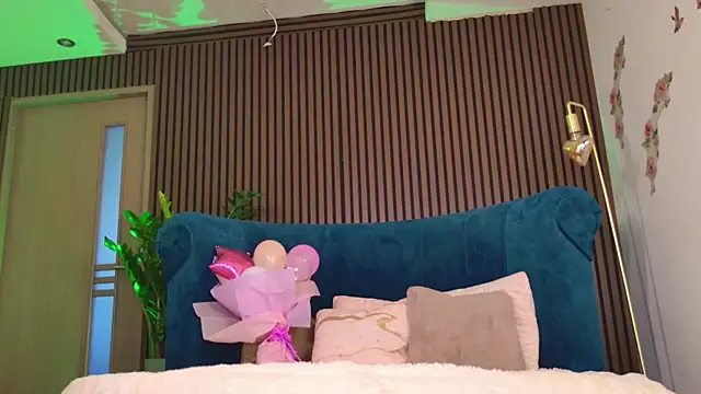 TinyBlair's Live XXX Chat